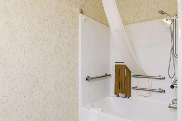 Quality Inn Junction City near Fort Riley image 24